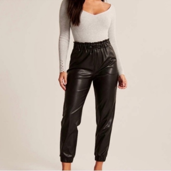 Abercrombie & Fitch Black Leather Joggers Size Medium - Picture 9 of 10